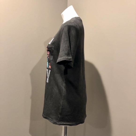 Peter Prince Collection NYC T-Shirt Medium Distressed Black Short Sleeve Pocket - Picture 4 of 12